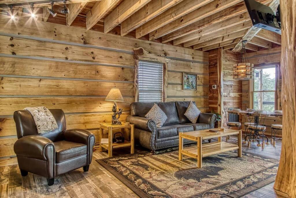 Willa The Log Castle~Stunning Mountain Views~Hot Tub Sevierville Zewnętrze zdjęcie
