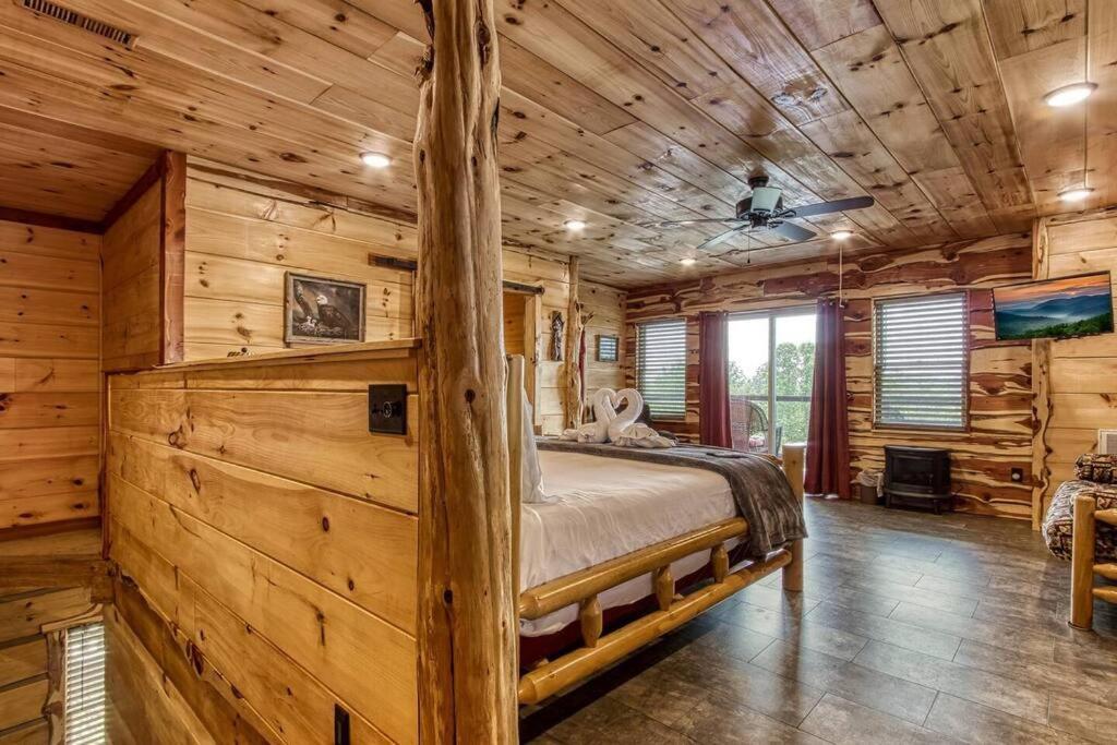 Willa The Log Castle~Stunning Mountain Views~Hot Tub Sevierville Zewnętrze zdjęcie
